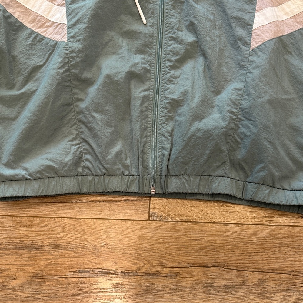 Garage Blue Windbreaker Jacket with Striped Sleeves in Excellent Condition - Picture 3 of 4